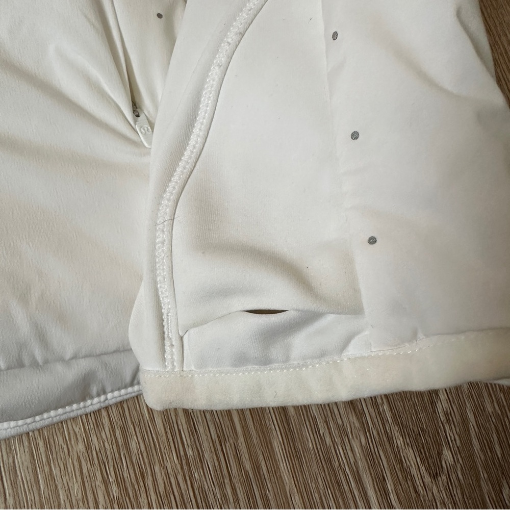 Lululemon White Run For Cold Jacket - Picture 11 of 16